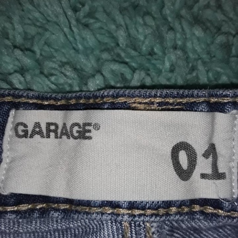Ripped jeans